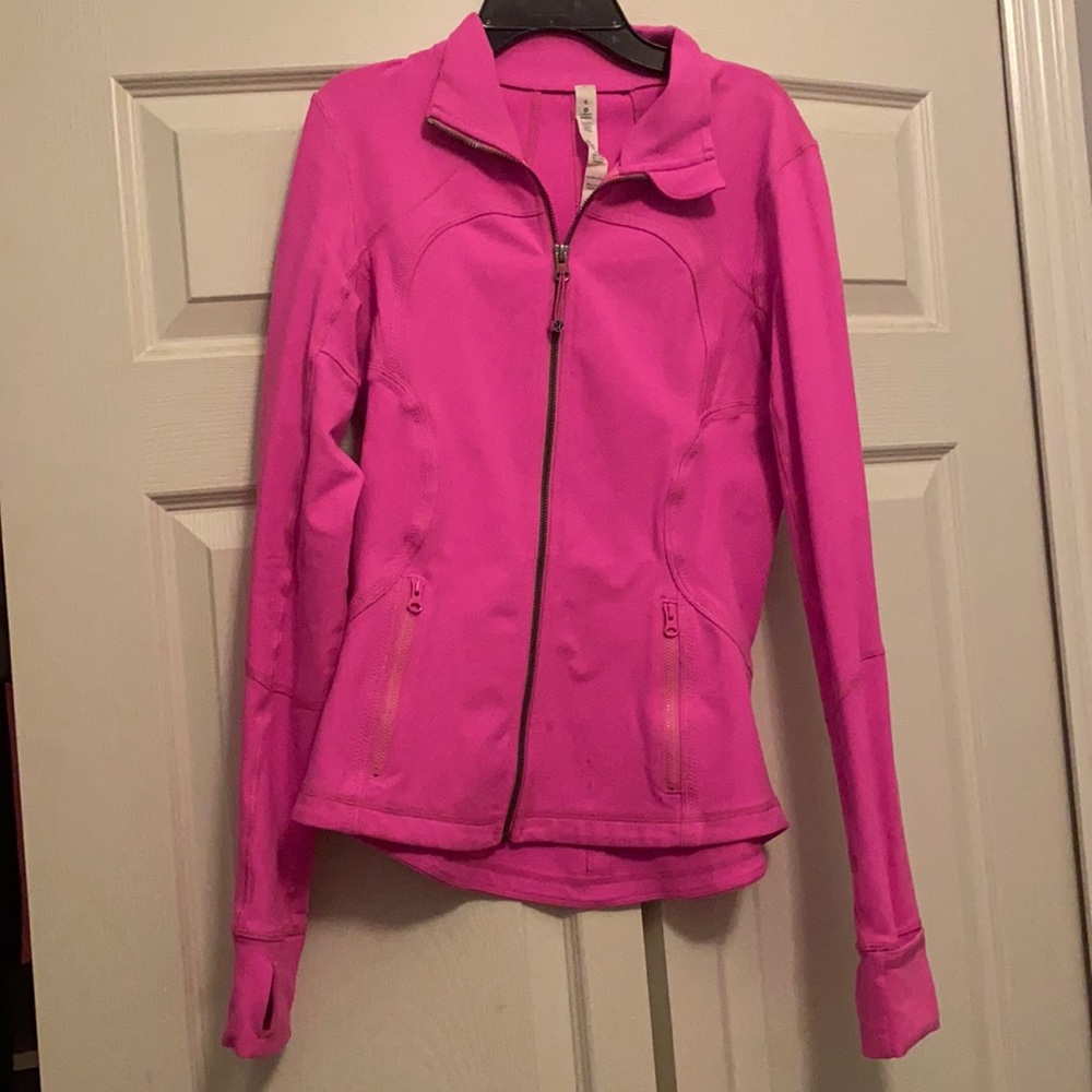 lululemon pink jacket